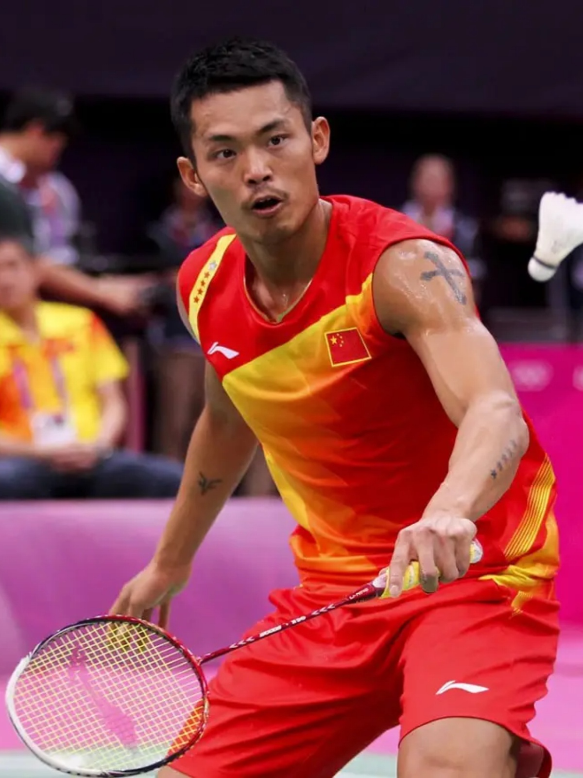 信任感也逐 信任感也逐